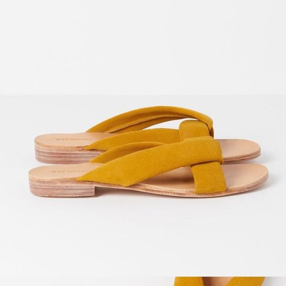 A Detacher Citron Suede Sandals - Picture 7 of 8